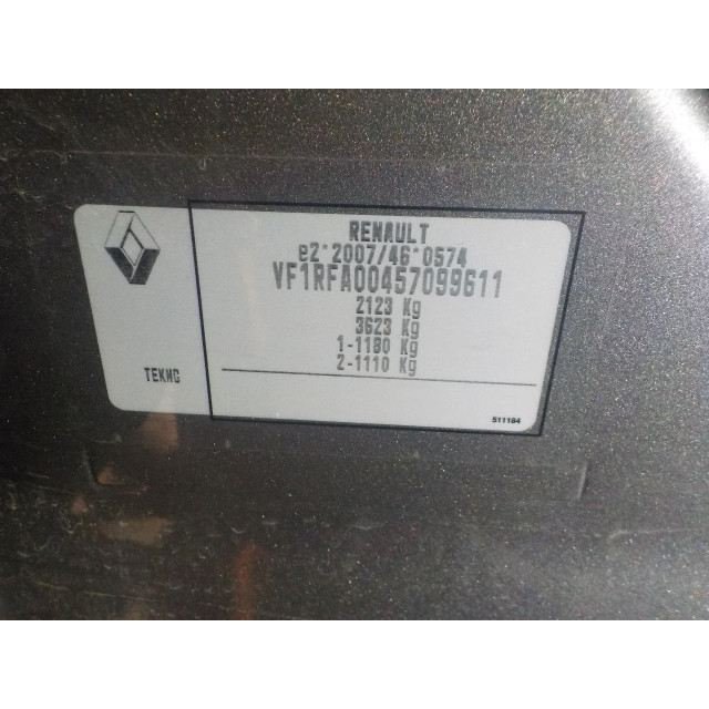Pas bezpieczeństwa środkowy tylny Renault Scénic IV (RFAJ) (2016 - teraz) MPV 1.6 Energy dCi 130 (R9M-409(R9M-E4))