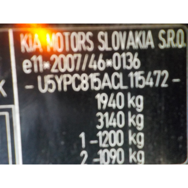 Nadkole przednie prawe Kia Sportage (SL) (2010 - 2016) Terreinwagen 1.7 CRDi 16V 4x2 (D4FD)