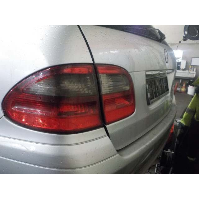 Dźwignia zmiany biegów Mercedes-Benz E Combi (S211) (2006 - 2009) Combi 2.2 E-200 CDI 16V (OM646.821)