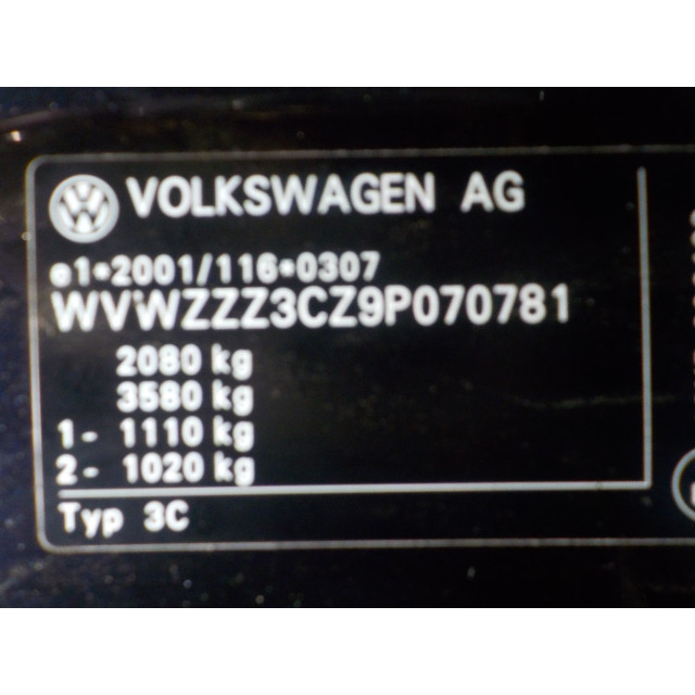 Rozrusznik Volkswagen Passat (3C2) (2008 - 2010) Sedan 2.0 TDI 16V Bluemotion (CBDC)