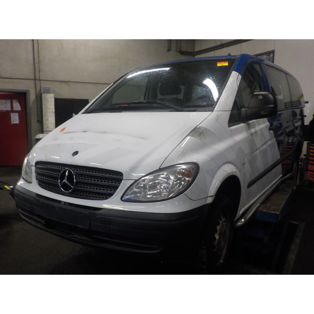 Chłodnica powietrza doładowującego Mercedes-Benz Vito (639.7) (2003 - 2014) Bus 2.2 115 CDI 16V (OM646.980)