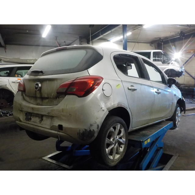 Kolumna zawieszenia przednia prawa Vauxhall / Opel Corsa E (2014 - teraz) Hatchback 1.3 CDTi 16V ecoFLEX (B13DTE(Euro 6))
