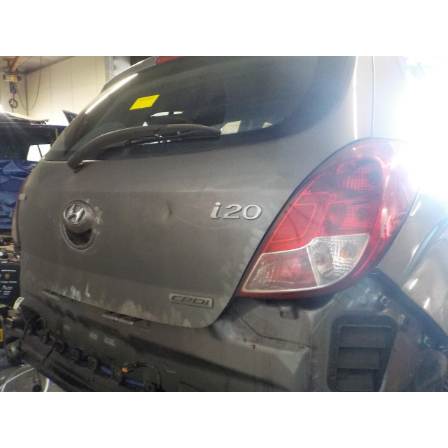 Atrapa/grill Hyundai i20 (2008 - 2015) Hatchback 1.4 CRDi 16V (D4FC)