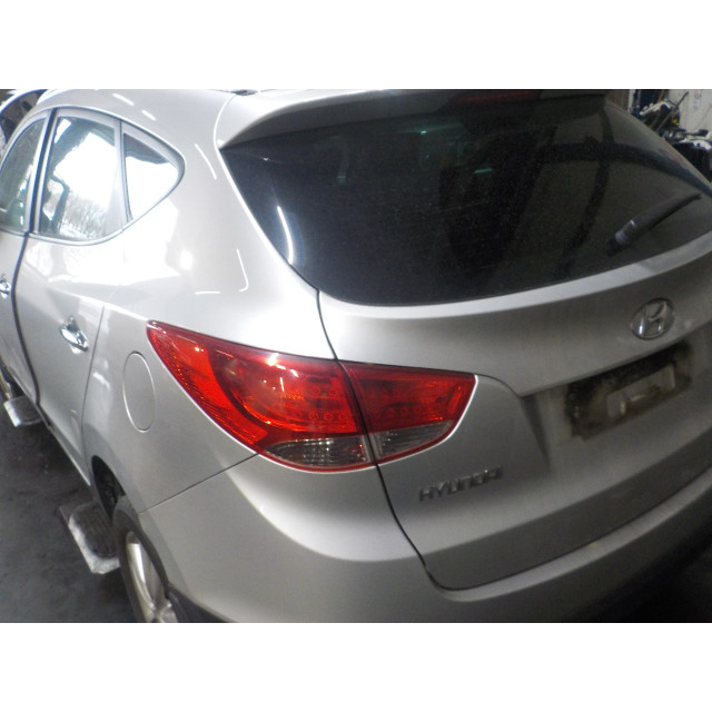 Zderzak tylny Hyundai iX35 (LM) (2010 - 2015) iX 35 (LM) SUV 2.0 CRDi 16V 4x4 (D4HA)