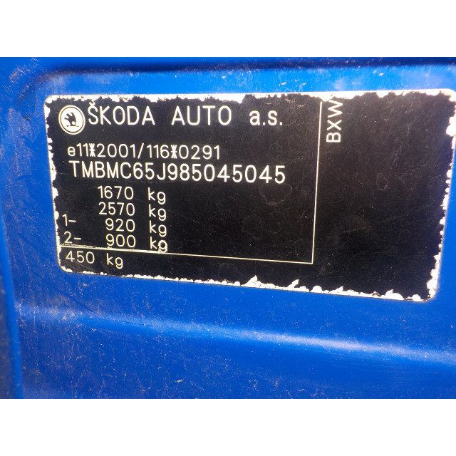 Zderzak przedni Skoda Roomster (5J) (2006 - 2015) MPV 1.4 16V (BXW)