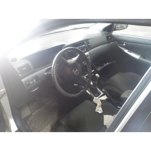 Mechanizm sterowania elektrycznego szyby drzwi przednich lewych Toyota Corolla (E12) (2003 - 2007) Hatchback 2.0 D-4D 16V 116 (1CD-FTV)