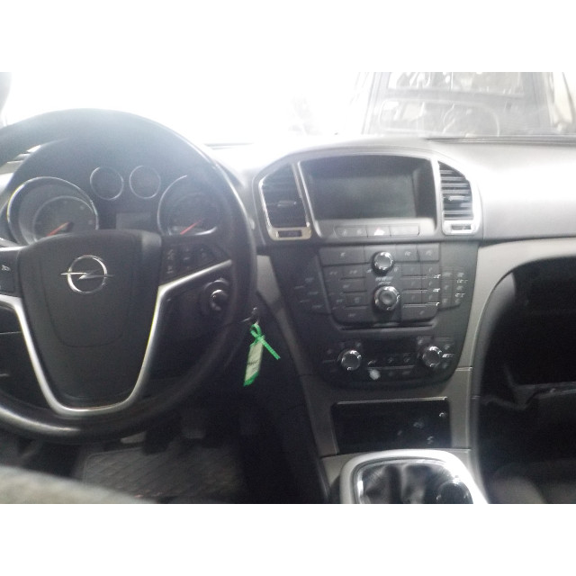 Przełącznik świateł awaryjnych Vauxhall / Opel Insignia (2008 - 2017) Hatchback 5-drs 2.0 CDTI 16V 110 Ecotec (A20DTL(Euro 5))