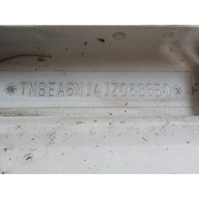Mechanizm sterowania szyby drzwi tylnych prawych Skoda Fabia III (NJ3) (2014 - 2021) Hatchback 5-drs 1.0 12V (CHYA)