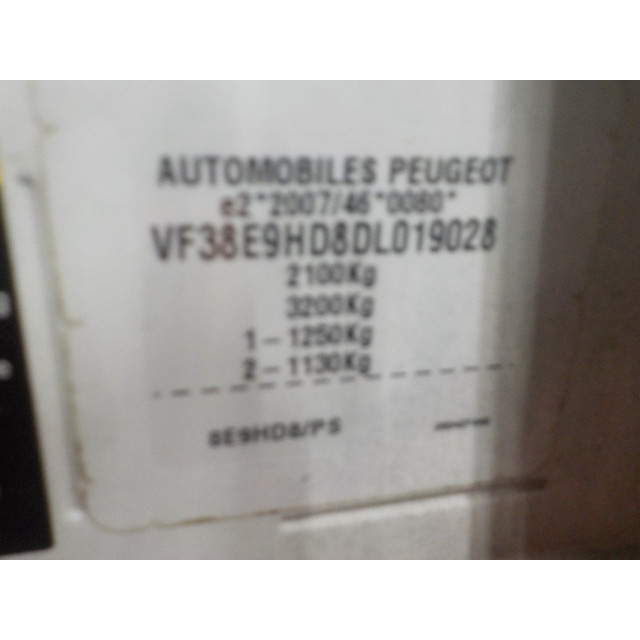 Płytka blokująca przedniej krawędzi Peugeot 508 SW (8E/8U) (2012 - 2018) Combi 1.6 HDiF 16V (DV6C(9HD))