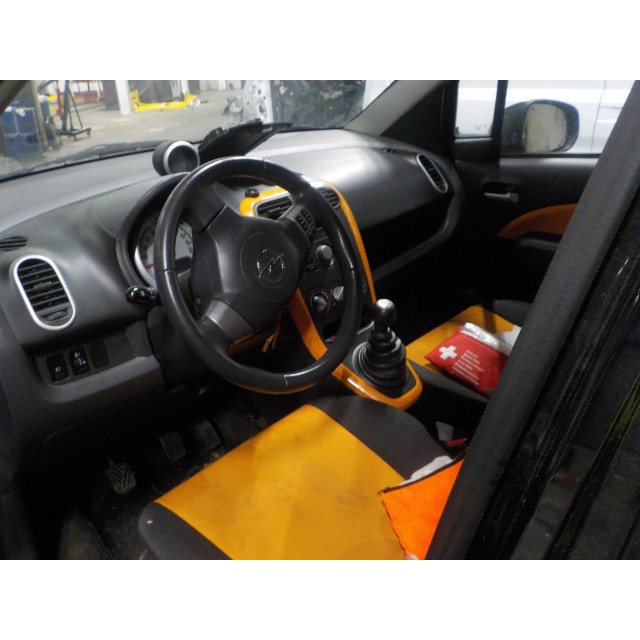 Mechanizm elektryczny centralnego zamka drzwi przednich prawych Vauxhall / Opel Agila (B) (2008 - 2015) MPV 1.3 CDTi 16V Ecotec (D13A)