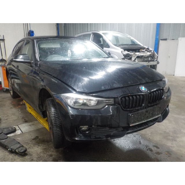 Mechanizm sterowania elektrycznego szyby drzwi tylnych prawych BMW 3 serie (F30) (2012 - 2018) Sedan 316d 2.0 16V (N47-D20C)