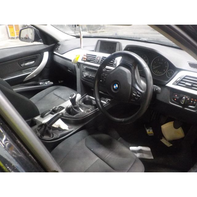 Pas bezpieczeństwa prawy przedni BMW 3 serie (F30) (2012 - 2018) Sedan 316d 2.0 16V (N47-D20C)