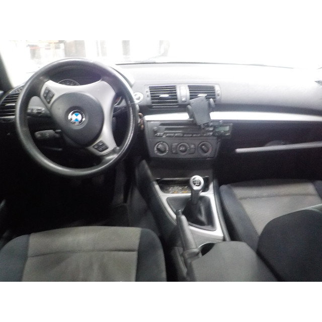 Drzwi przednie lewe BMW 1 serie (E87/87N) (2004 - 2007) Hatchback 5-drs 118i 16V (N46-B20)