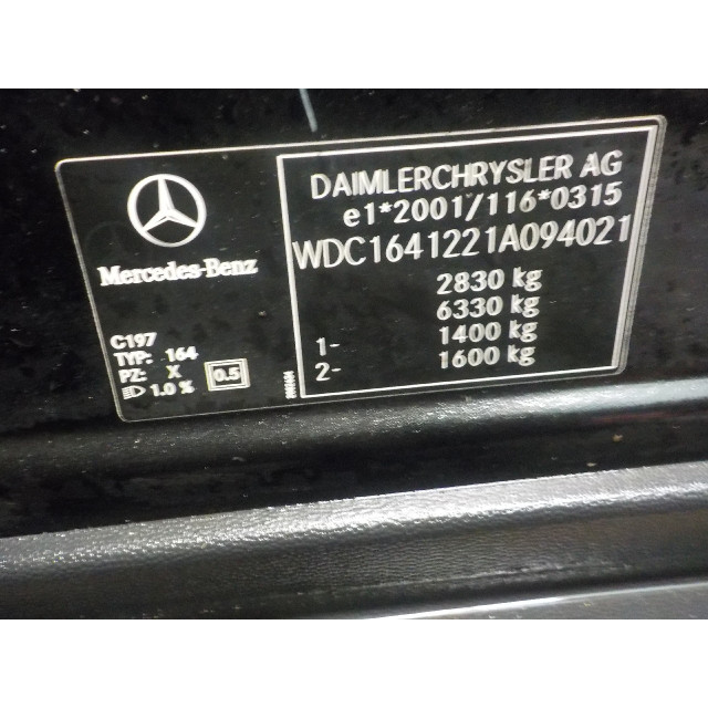 Mechanizm sterowania elektrycznego szyby drzwi przednich prawych Mercedes-Benz ML II (164/4JG) (2005 - 2009) SUV 3.0 ML-320 CDI 4-Matic V6 24V (OM642.940)
