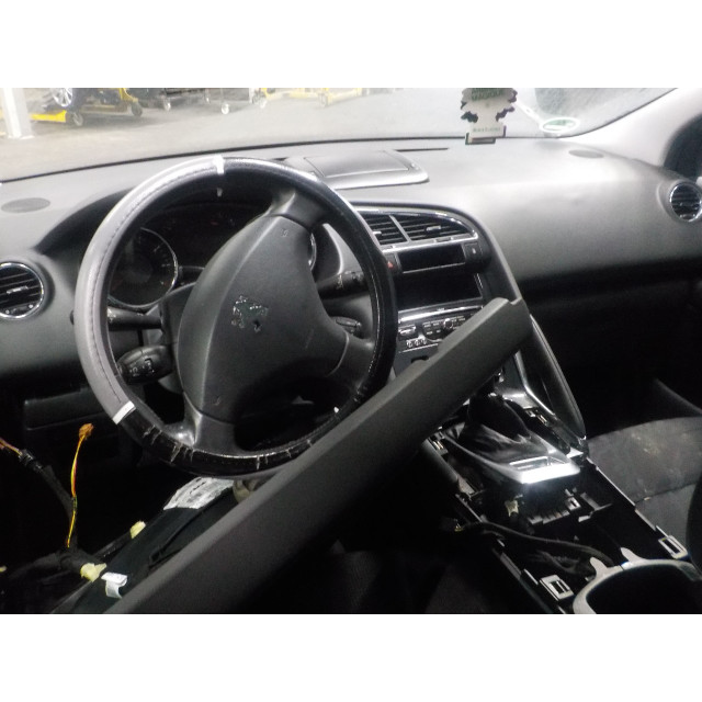 Drzwi tylne lewe Peugeot 3008 I (0U/HU) (2009 - 2016) MPV 1.6 VTI 16V (EP6C(5FS))