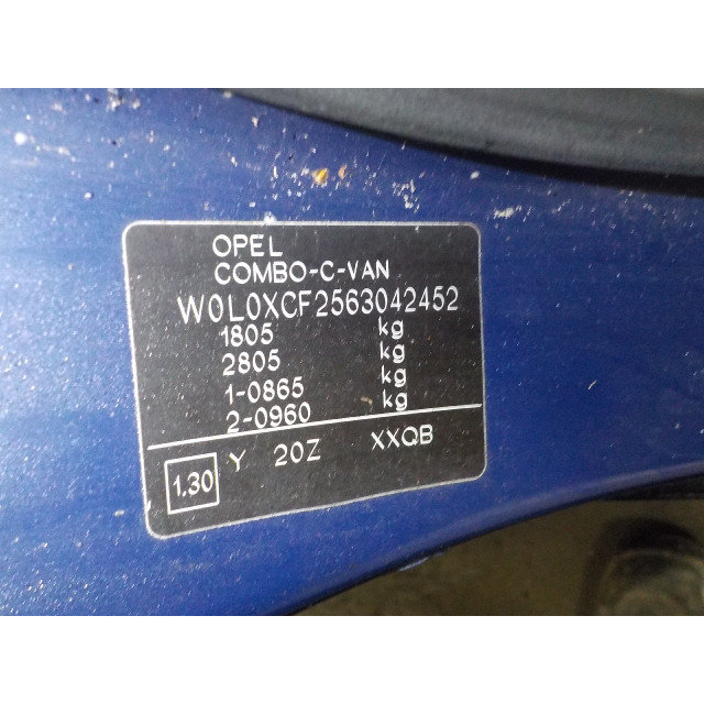 Światło tylne nadwozia z prawej Vauxhall / Opel Combo (Corsa C) (2005 - 2012) Van 1.3 CDTI 16V (Z13DT(Euro 4))