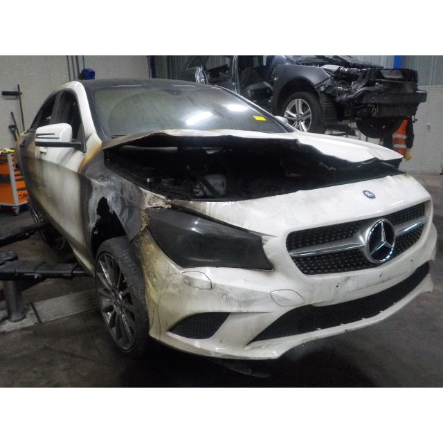 Mechanizm sterowania elektrycznego szyby drzwi przednich lewych Mercedes-Benz CLA (117.3) (2013 - 2019) Sedan 1.6 CLA-200 16V (M270.910)