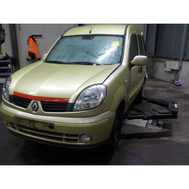 Nadkole przednie prawe Renault Kangoo (KC) (2001 - 2008) MPV 1.6 16V (K4M-752)