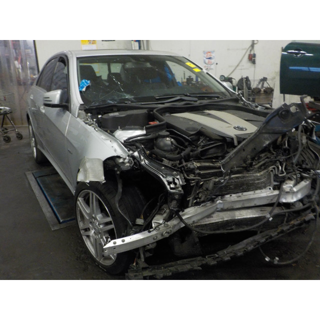 Oświetlenie wnętrza Mercedes-Benz E (W212) (2009 - 2015) Sedan E-350 CDI V6 24V BlueEfficiency (OM642.850(Euro 5))