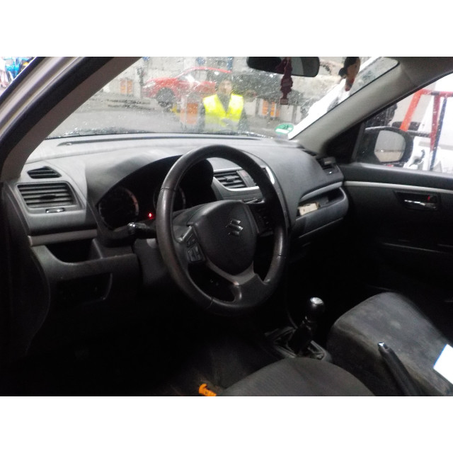 Drzwi przednie prawe Suzuki Swift (ZA/ZC/ZD) (2010 - 2017) Hatchback 1.2 16V (K12B)