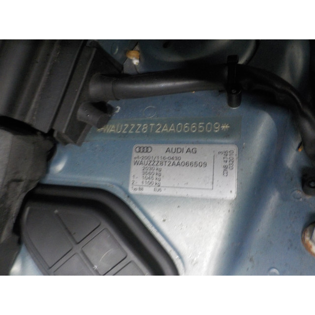 Przełącznik zamka centralnego Audi A5 Sportback (8TA) (2009 - 2014) Liftback 2.0 TFSI 16V (CDNB(Euro 5))