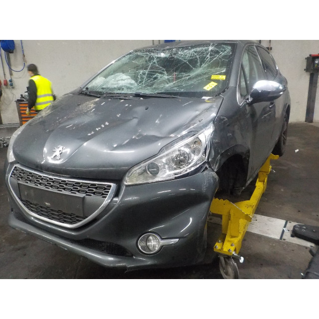 Zderzak tylny Peugeot 208 I (CA/CC/CK/CL) (2012 - 2019) Hatchback 1.4 16V (EP3C(8FP))