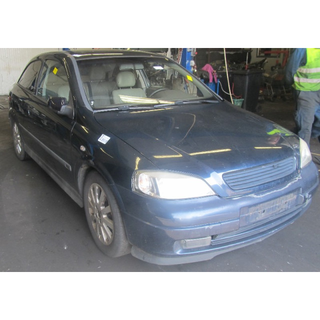 Wycieraczka przednia lewa Vauxhall / Opel Astra G (F08/48) (1998 - 2005) Hatchback 1.6 16V (Z16XE(Euro 4))