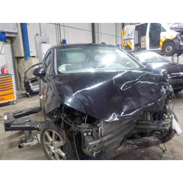 Drzwi przednie prawe Seat Ibiza IV (6J5) (2010 - 2015) Hatchback 5-drs 1.2 TDI Ecomotive (CFWA)