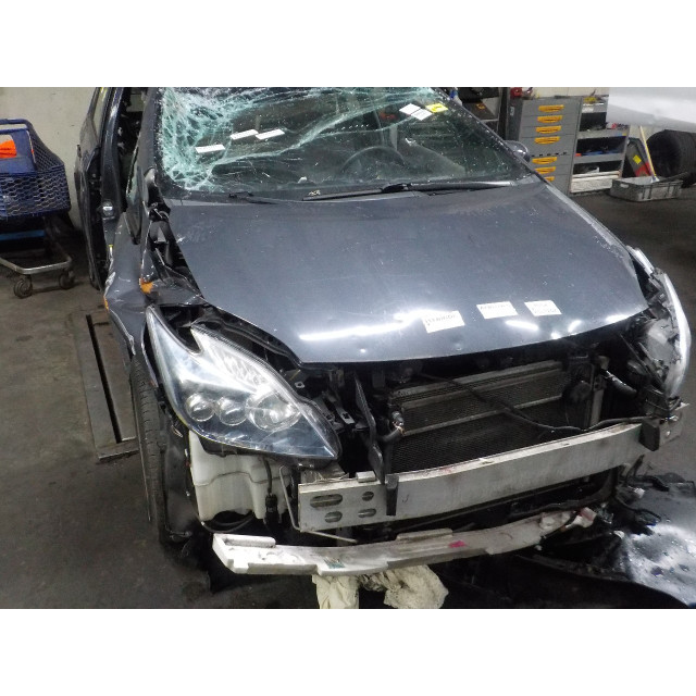 Zacisk hamulcowy przedni prawy Toyota Prius (ZVW3) (2008 - 2016) Hatchback 1.8 16V (2ZRFXE)