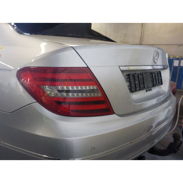 Mechanizm sterowania elektrycznego szyby drzwi przednich prawych Mercedes-Benz C (W204) (2010 - 2014) Sedan 2.2 C-180 CDI 16V BlueEFFICIENCY (OM651.913)