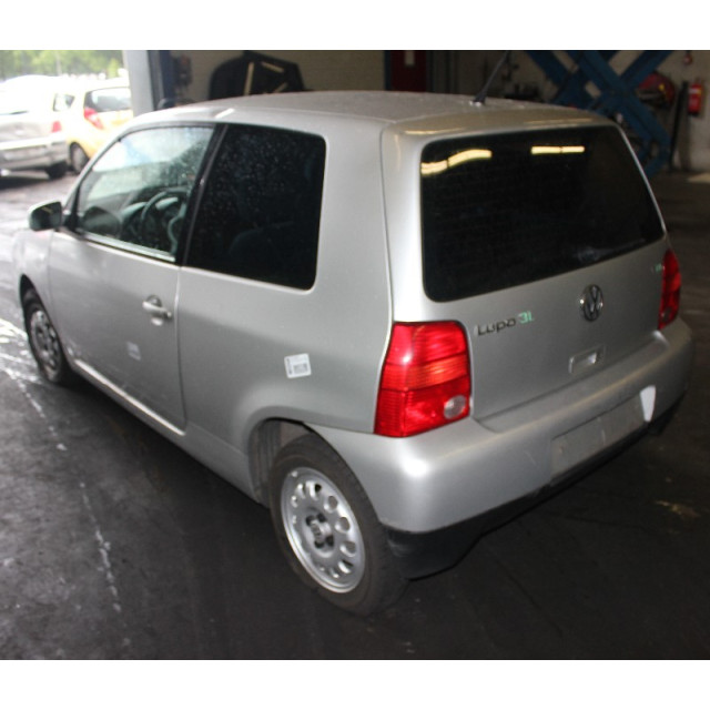 Wycieraczka przednia prawa Volkswagen Lupo (6X1) (1999 - 2005) Hatchback 3-drs 1.2 TDI 3L (ANY)