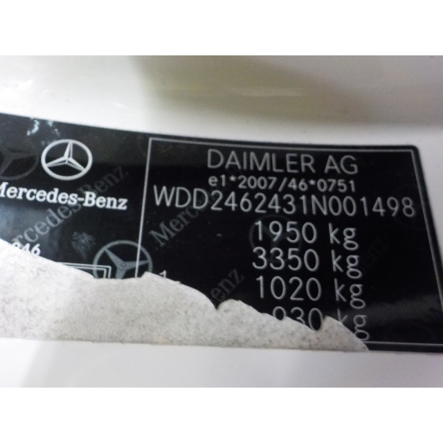 Zwolnienie hamulca ręcznego Mercedes-Benz B (W246/242) (2011 - 2018) Hatchback 1.6 B-200 BlueEFFICIENCY Turbo 16V (M270.910)