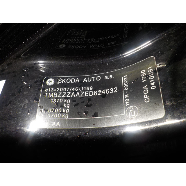 Światło tylne nadwozia z prawej Skoda Citigo (2012 - 2019) Hatchback 1.0 12V G-TEC (CPGA(Euro 6))