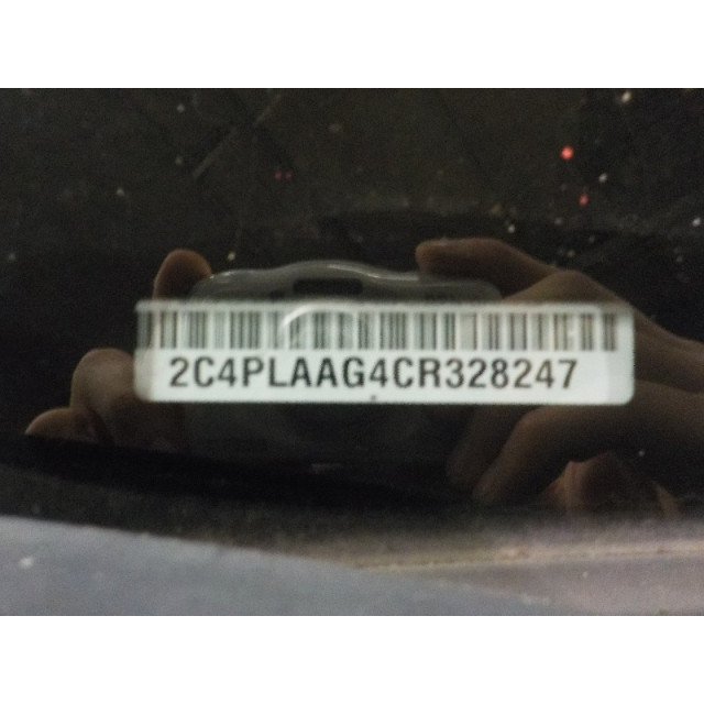 Pas bezpieczeństwa prawy przedni Lancia Voyager (RT) (2011 - 2014) MPV 3.6 V6 (ERB)