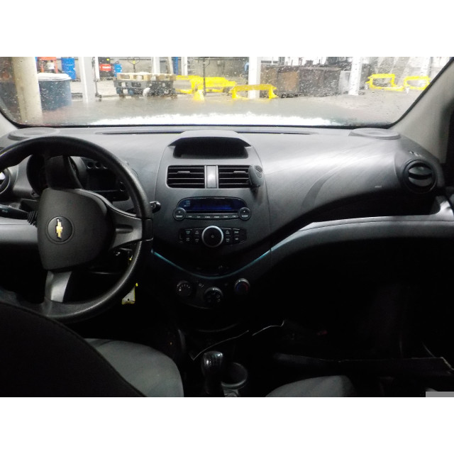 Rozrusznik Daewoo/Chevrolet Spark (2010 - 2015) (M300) Hatchback 1.0 16V Bifuel (LMT)