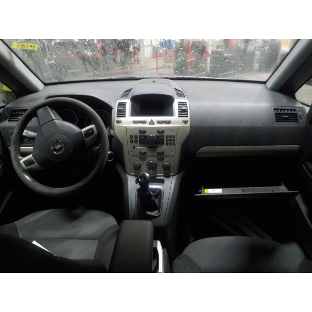Amortyzator tylny lewy Vauxhall / Opel Zafira (M75) (2005 - 2015) MPV 1.8 16V Ecotec (Z18XER(Euro 4))