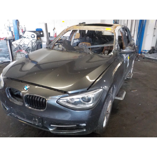 Półoś BMW 1 serie (F20) (2011 - 2015) Hatchback 5-drs 116i 1.6 16V (N13-B16A)