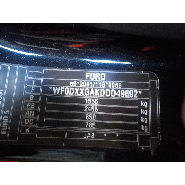 Zawias prawy maski Ford Fiesta 6 (JA8) (2013 - 2017) Hatchback 1.0 EcoBoost 12V 100 (SFJA(Euro 5))