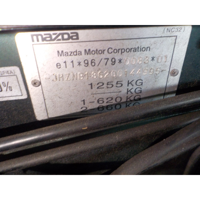 Półoś tylna lewa Mazda MX-5 (NB18/35/8C) (1998 - 2002) MX-5 (NB18) Cabrio 1.8i 16V (BPZE)