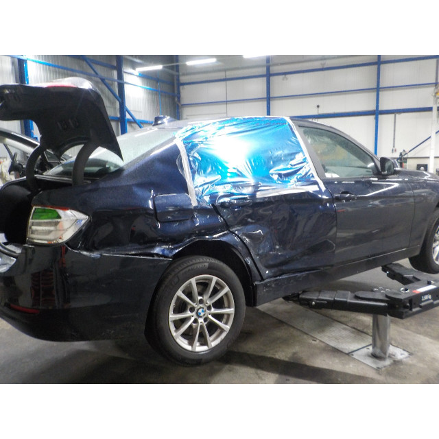 Multimedialny panel sterowania BMW 3 serie (F30) (2012 - 2018) Sedan 320i 2.0 16V (N20-B20A)