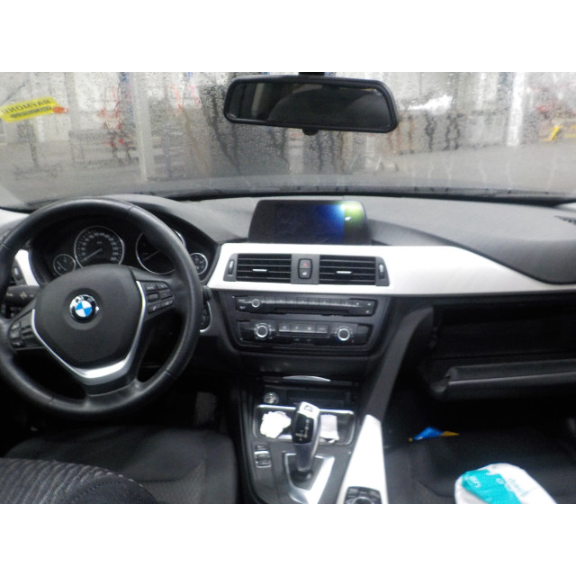 Zestaw amortyzatorów gazowych, przód BMW 3 serie (F30) (2012 - 2018) Sedan 320i 2.0 16V (N20-B20A)