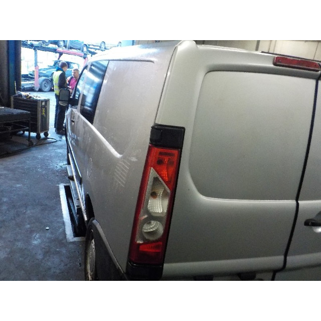 Drzwi tylne lewe Peugeot Expert (G9) (2011 - 2016) Van 2.0 HDiF 16V 130 (DW10CD(AHZ))