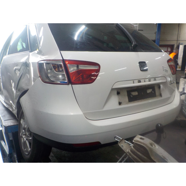 Mechanizm zamka elektrycznego klapy tylnej Seat Ibiza ST (6J8) (2010 - 2015) Combi 1.2 TDI Ecomotive (CFWA)
