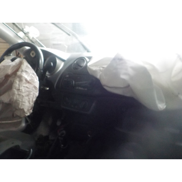 Sterowanie radiem Seat Ibiza ST (6J8) (2010 - 2015) Combi 1.2 TDI Ecomotive (CFWA)