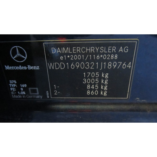 Silnik sterowanych elektrycznie szyb drzwi przednich prawych Mercedes-Benz A (W169) (2004 - 2012) Hatchback 1.7 A-170 (M266.940)