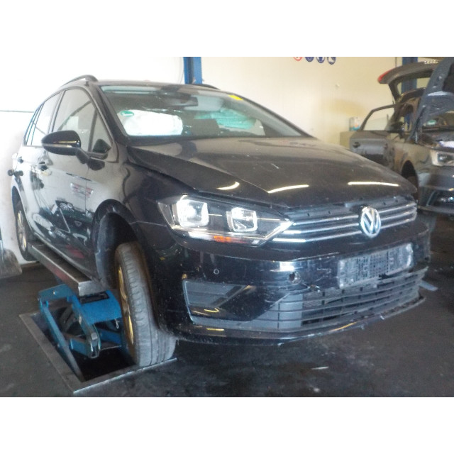 Mechanizm elektryczny centralnego zamka drzwi tylnych prawych Volkswagen Golf Sportsvan (AUVS) (2014 - 2021) MPV 1.6 TDI BlueMotion 16V (CXXB)