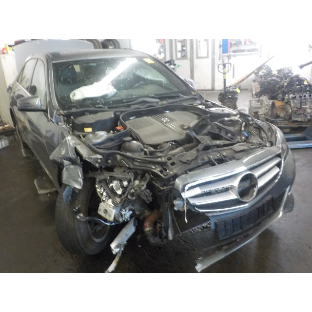 Zacisk hamulcowy tylny prawy Mercedes-Benz E (W212) (2009 - teraz) Sedan E-220 CDI 16V BlueEfficiency (OM651.924)