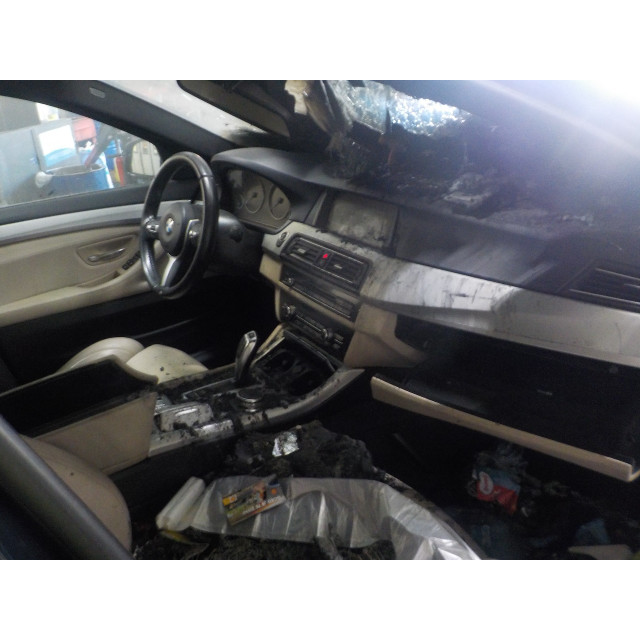 Mechanizm zamka elektrycznego klapy tylnej BMW 5 serie (F10) (2011 - 2016) Sedan 528i 16V (N20-B20A)