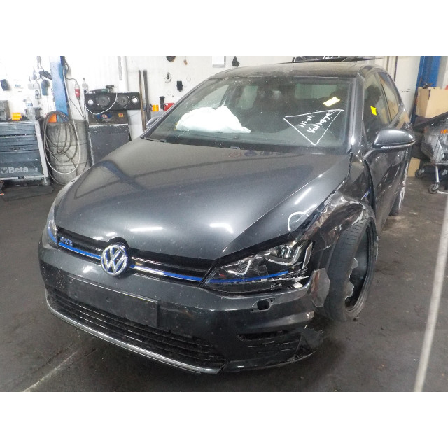 Wspomaganie hamulców Volkswagen Golf VII (AUA) (2014 - 2020) Hatchback 1.4 GTE 16V (CUKB)