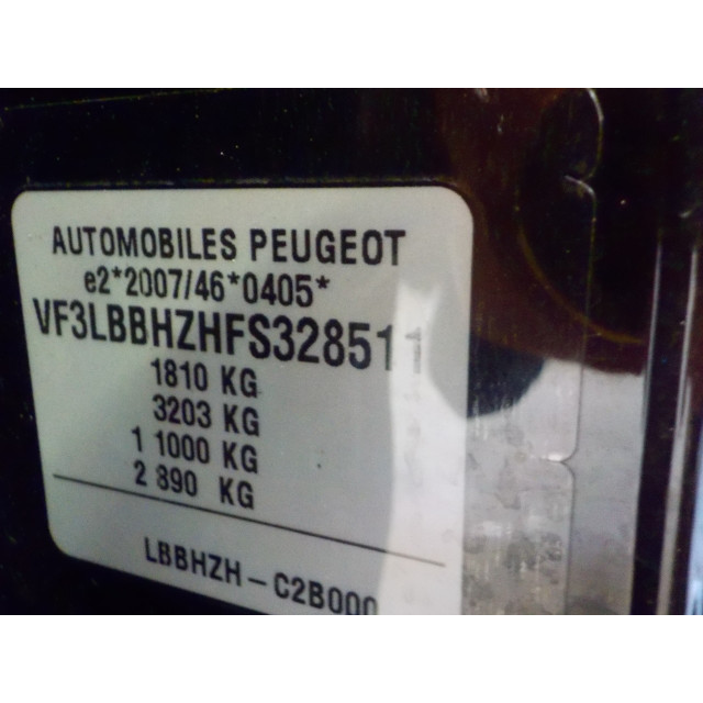 Piasta tylna prawa Peugeot 308 (L3/L8/LB/LH/LP) (2013 - 2021) Hatchback 5-drs 1.6 BlueHDi 120 (DV6FC(BHZ))